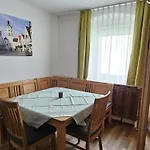 Hirsch Отель