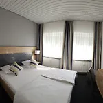 Hotel Hirsch 3*