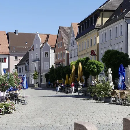 Hotel Hirsch 3*