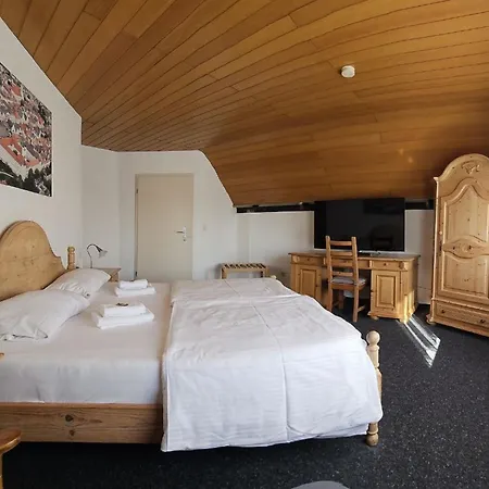 Hirsch 3* Günzburg