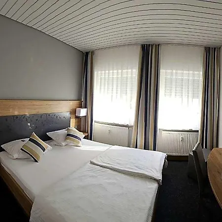 Hirsch 3* Günzburg