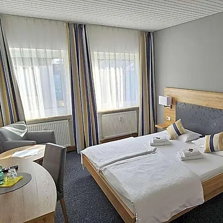Hotel Hirsch 3*